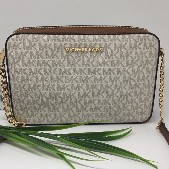 MICHAEL KORS LG EW CROSSBODY Bag Vanilla - Picture 1 of 8